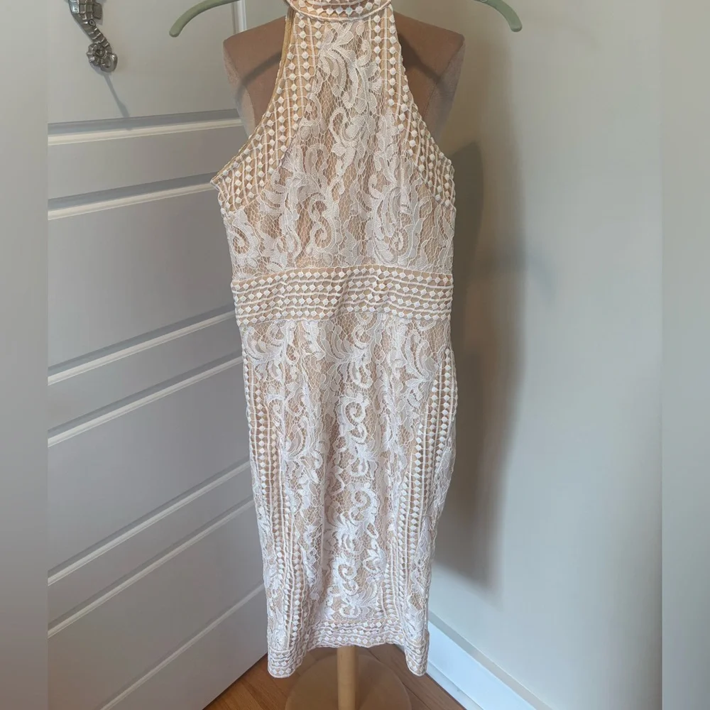 PrettyLittleThing NWT White Lace Crochet High-Neck Midi Dress - Picture 6 of 12